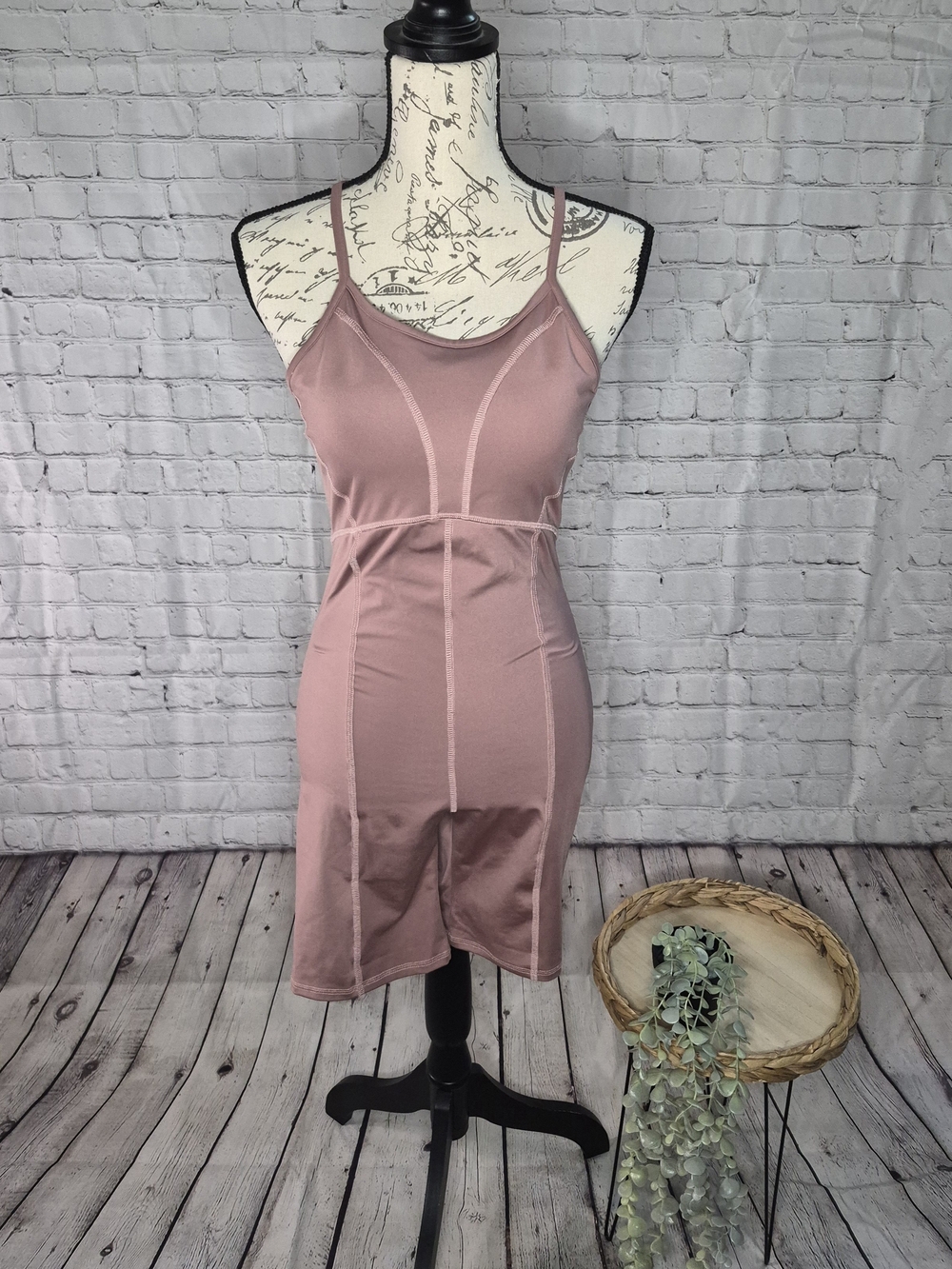 Women’s Dusty Rose Spaghetti-Strap Jumpsuit Romper